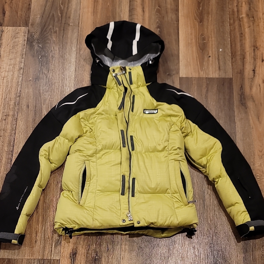 Womens Ski Jacket Small, Goldwin